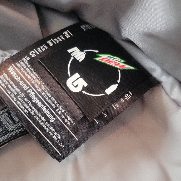 Burton Multicolor Knit Pattern Jacket - Picture 5 of 9